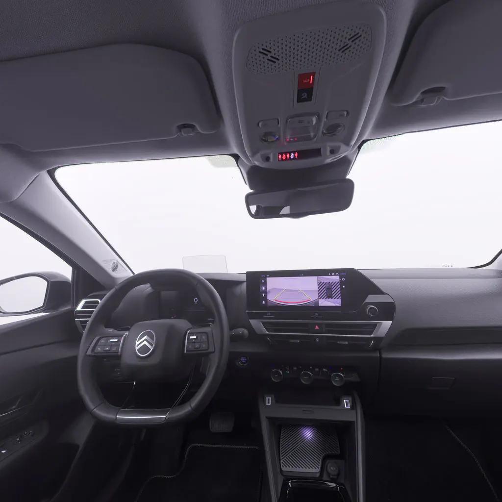 Citroën C4 Rennes vue 5 Citroën C4 en leasing sans apport à Rennes — vue 5